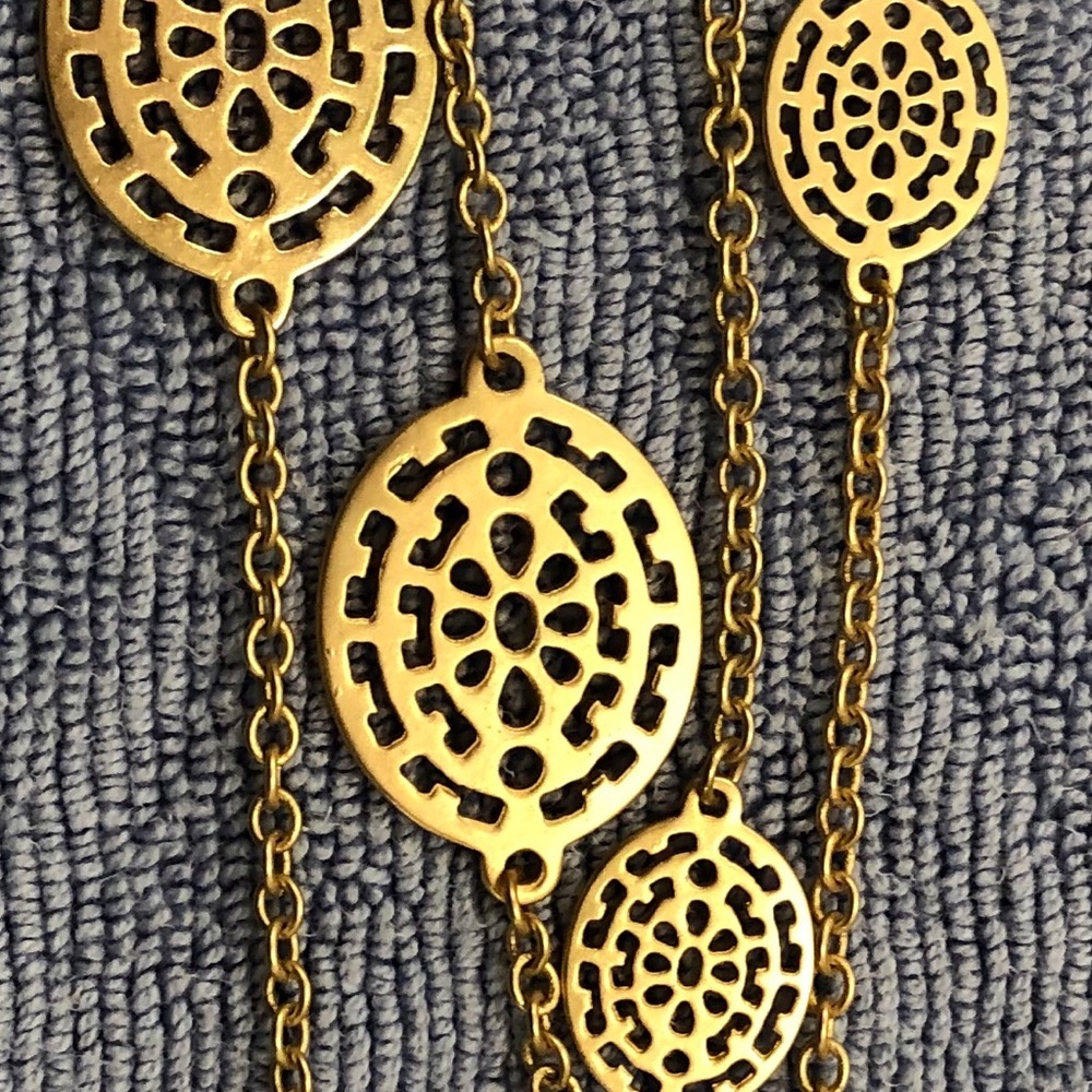 NWOT gold long chain necklace.